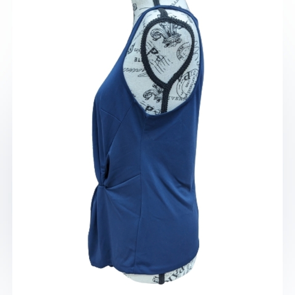 Banana Republic Shelli sleeveless top - Picture 2 of 11